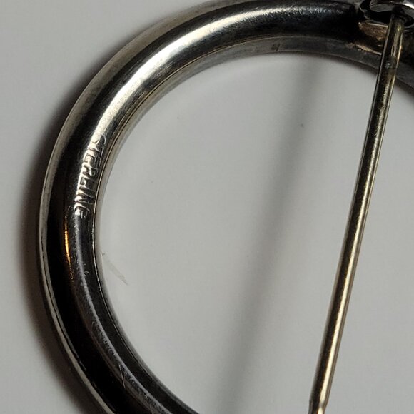 Circle of Life Brooch VINTAGE STERLING with Cubic Zirconias Around - Picture 5 of 7